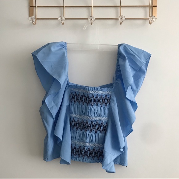 Tops - Milk & honey baby blue crop top